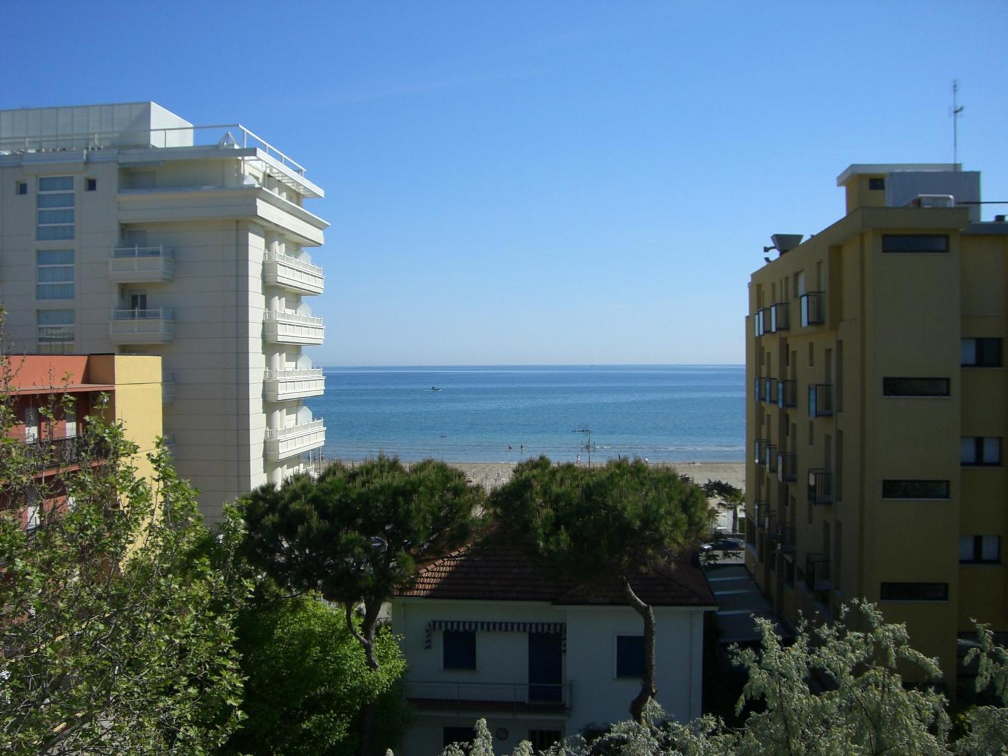 Hotel Taunus - Vista Mare Riccione Esterno foto