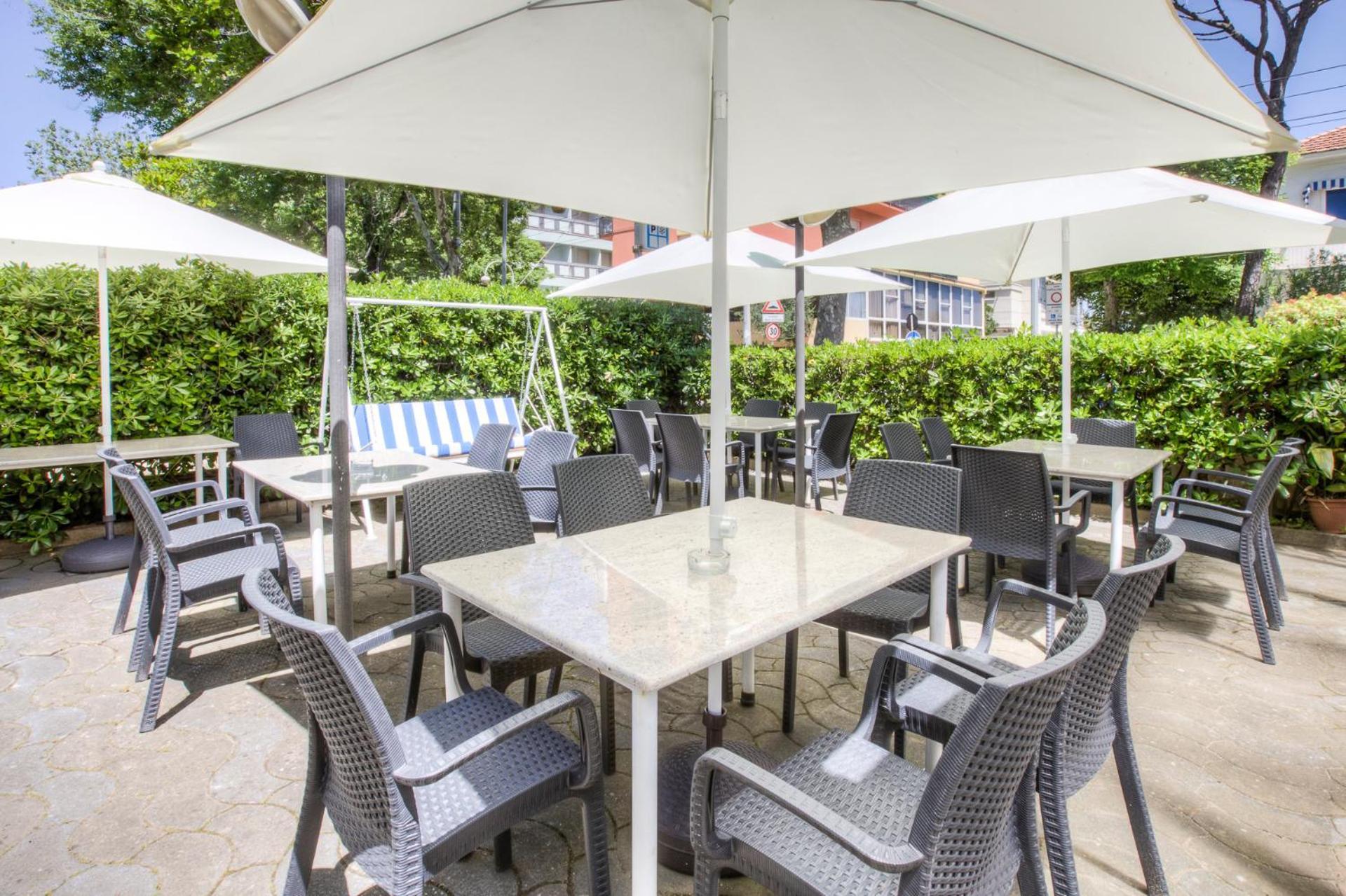 Hotel Taunus - Vista Mare Riccione Esterno foto