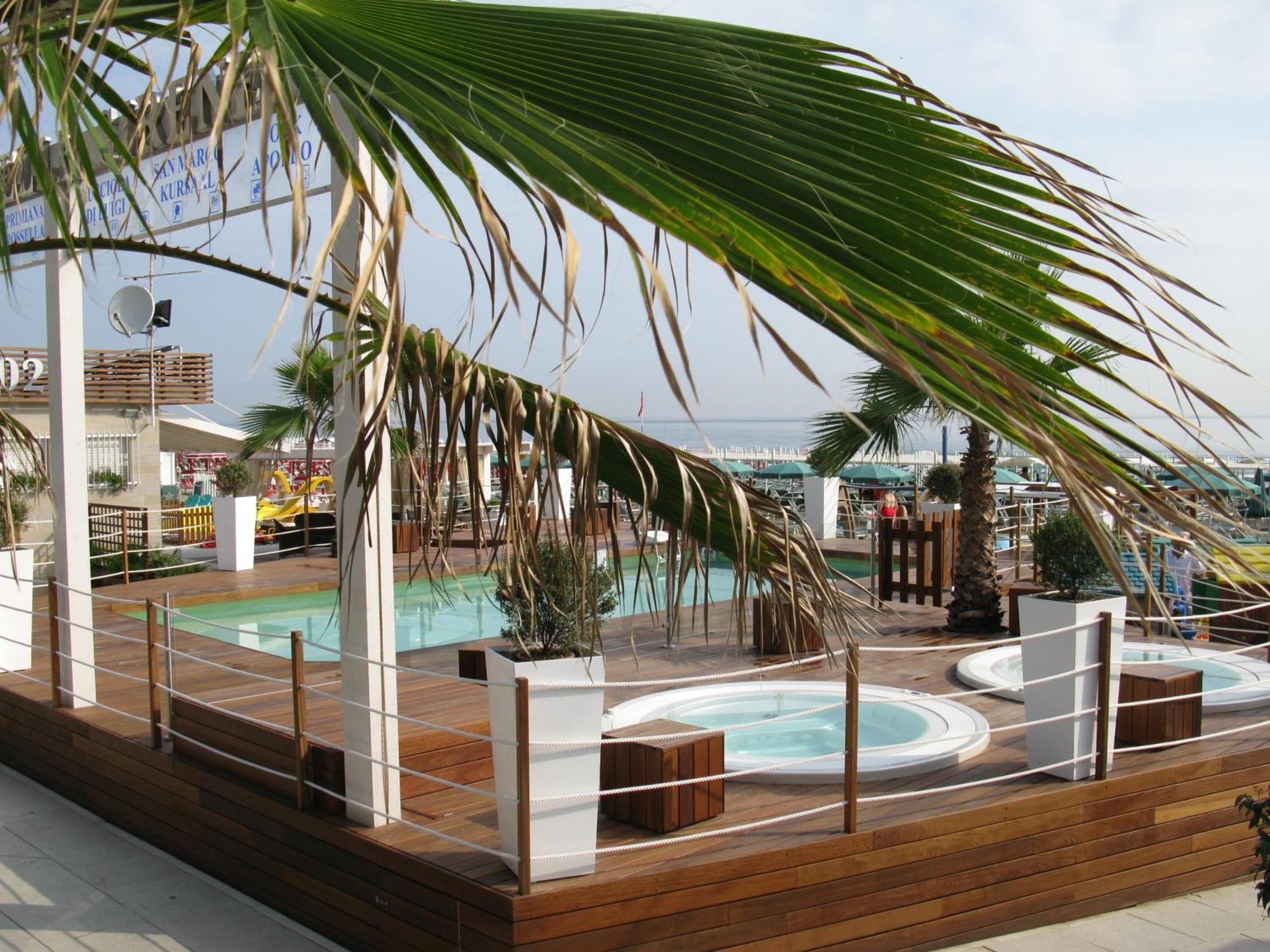 Hotel Taunus - Vista Mare Riccione Esterno foto